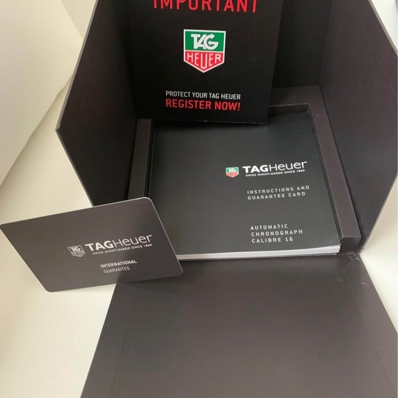 Tag Heuer Aquaracer Black and Silver Watch - Picture 5 of 8